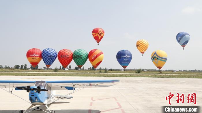 山西大同华舰杯全球航模盛典：国内外高手同台