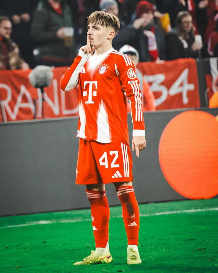 卡尔传射建功助拜仁晋级欧冠18决赛