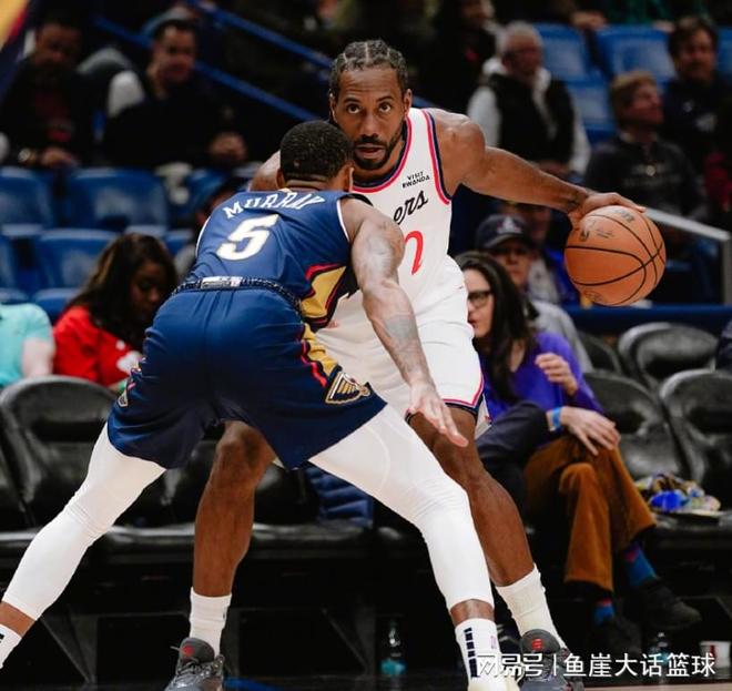 快船爆冷惨败鹈鹕 伦纳德复出难救颓势