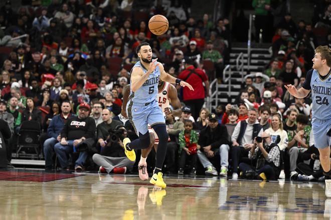 NBA四笔签约引关注 八村塁伤情缓解东契奇获周最