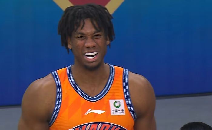 广东队三战上海难求一胜 内线短板暴露争冠前景