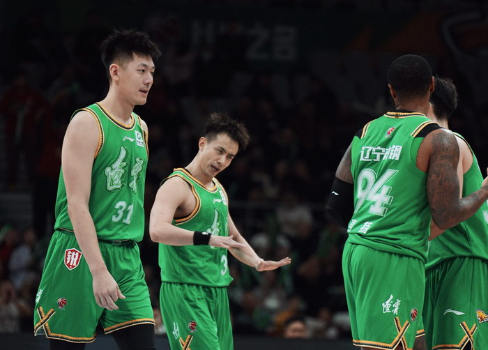 辽篮对阵浙江男篮名单出炉，赵继伟PK吴前