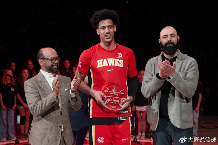 CJ绝平超时0.1秒，沃克36分破队史三分纪录助尼克