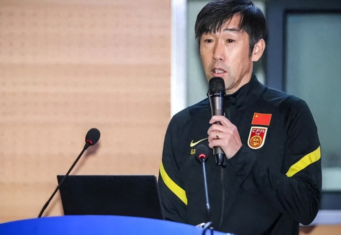 重庆铜梁龙两连胜登积分榜第二，刘建业执教能