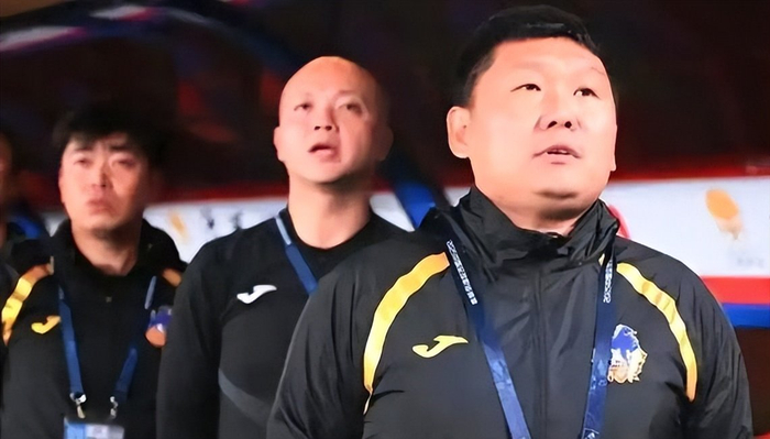 重庆铜梁龙两连胜登积分榜第二，刘建业执教能